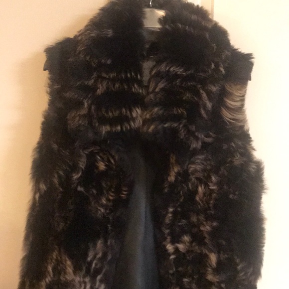 Elie Tahari Jackets & Blazers - Elie Tahari Fur Vest
